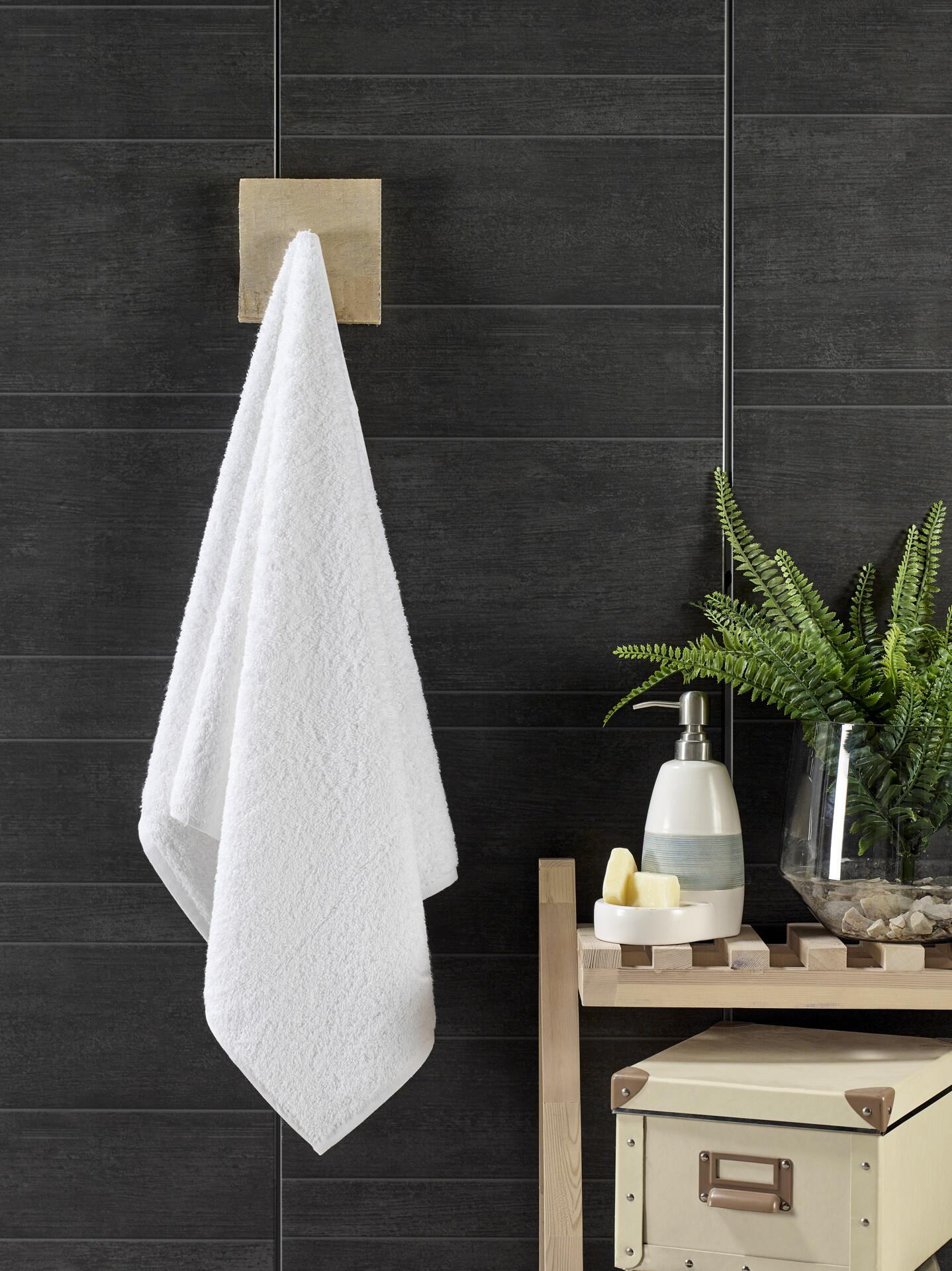 Hotelový ručník na ruce 30x50cm froté 450g bílý