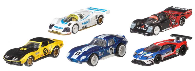 Hot Wheels prémiové auto – VELIKÁNI ASST
