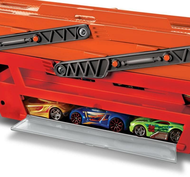 HW MEGA HAULER