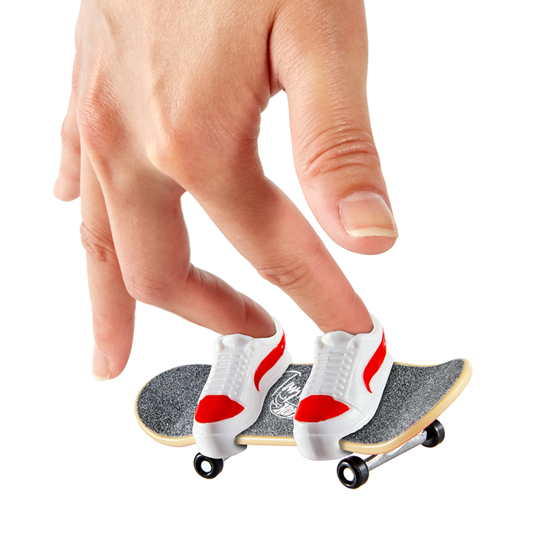 Hot Wheels skates 4ks fingerboard a boty asst