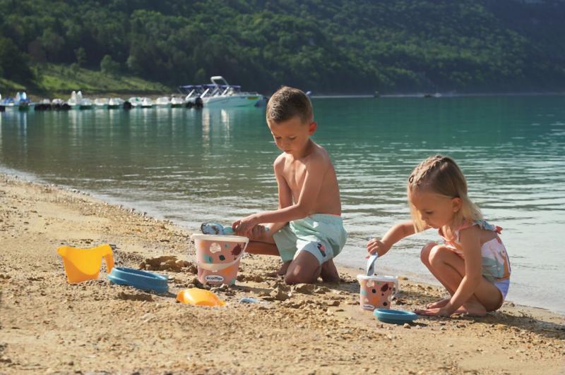 Kyblíček Pacific s konvičkou a příslušenstvím 17 cm