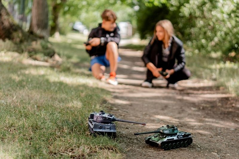 STARX Tanky na dálkové ovládání